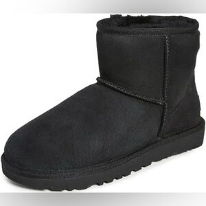 Ugg Classic Mini Boot in Black